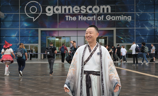 Back at gamescom — and This Time, in Hanfu